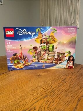 Lego Disney Moana 2 Kakamora Barge - Green & Tan